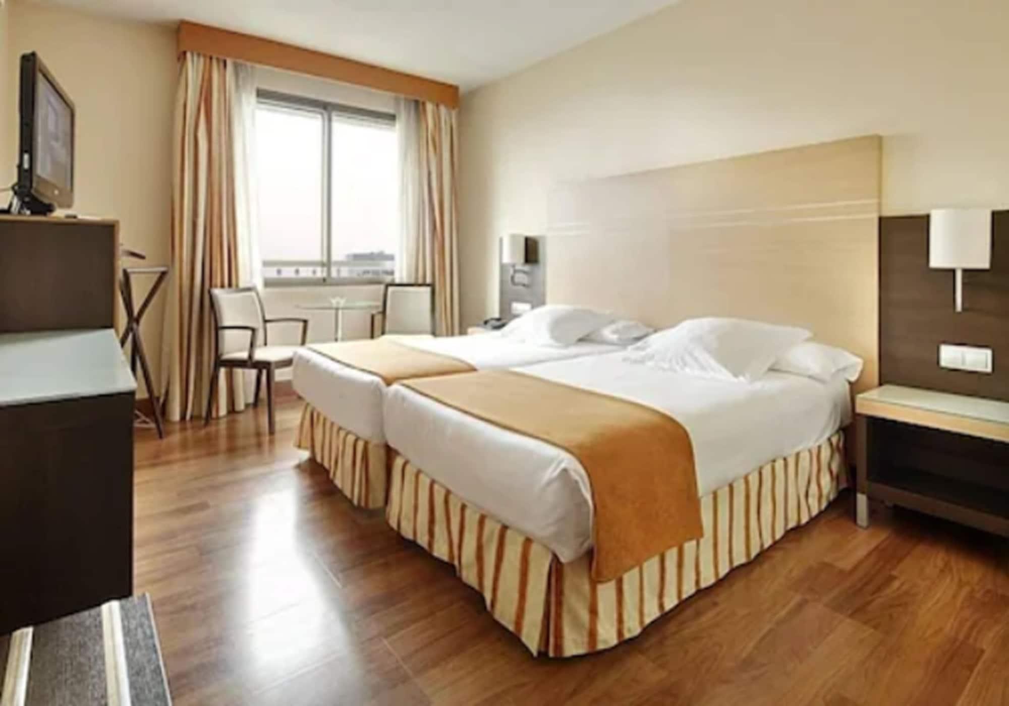 Hotel Blanca De Navarra Pamplona Exterior foto